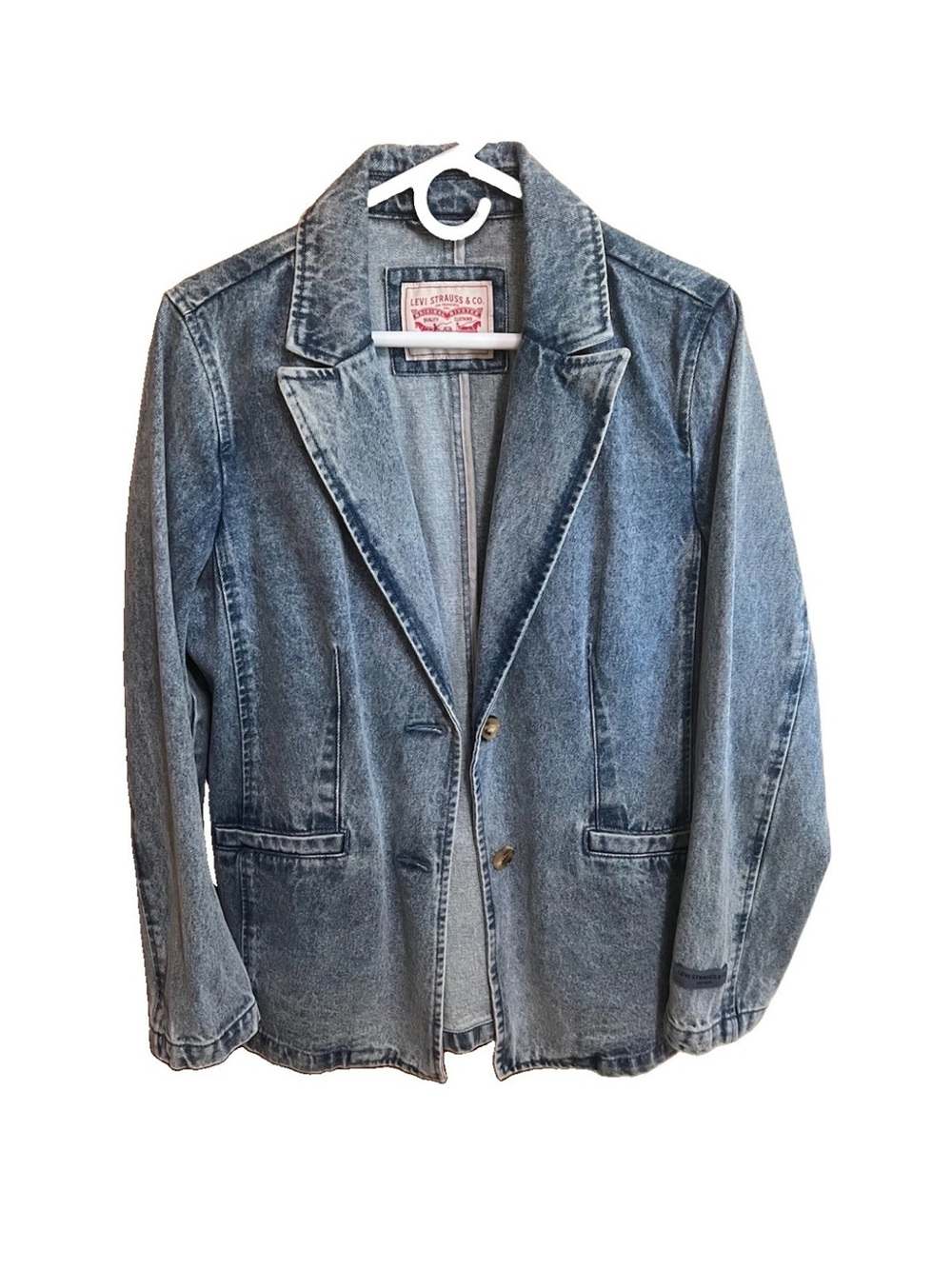 Levi’s Women’s Denim Blazer Jacket Medium NWOT Light Wash Tailored 2-Button